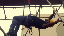 AMO realiza treinamento de técnicas de segurança de trabalho em altura